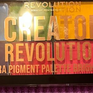 Revolution palette,eyelashes magnéticos and brow pen